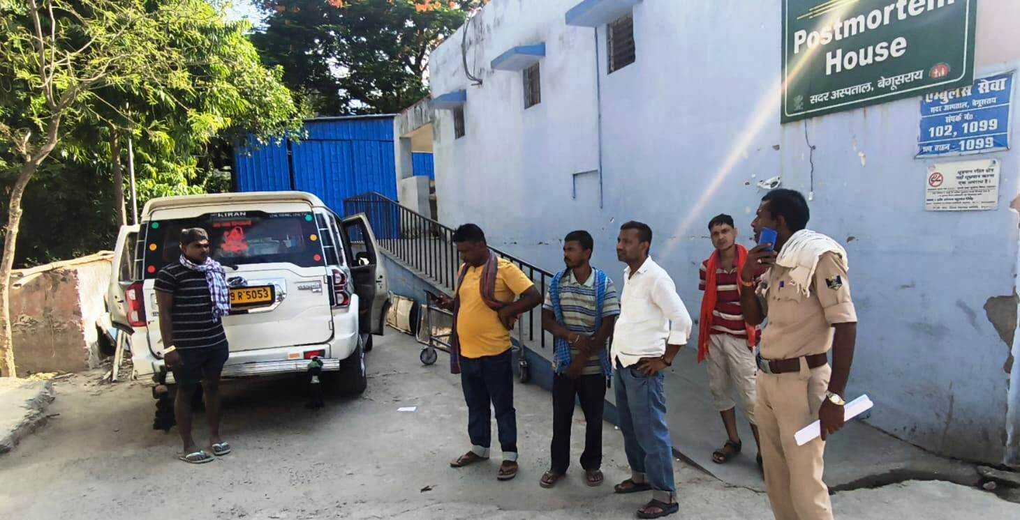 बेगूसराय में अज्ञात वाहन की ठोकर से बस चालक की मौत, सड़क पार करने के दौरान हुआ हादसा 4
