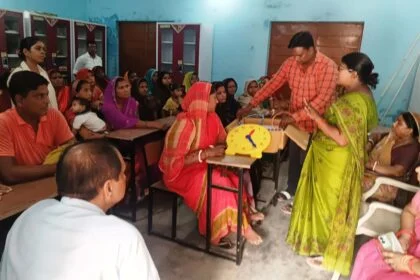 भगवानपुर प्रखंड के विभिन्न विद्यालय में शिक्षक अभिभावक बैठक आयोजित 24