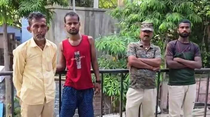 बेगूसराय में नाबालिग छात्रा ने गले में फंदा लगाकर की खुदकुशी,इलाके में फैली सनसनी 13
