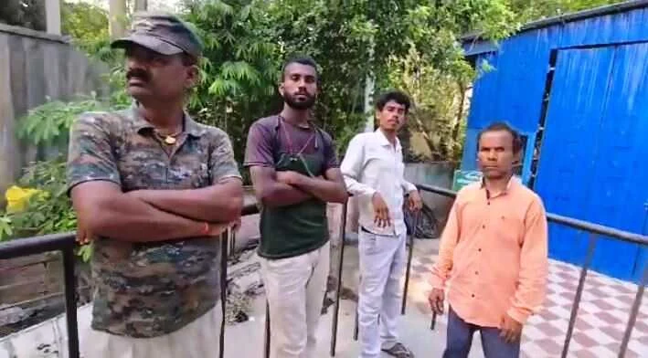 बेगूसराय में नाबालिग छात्रा ने गले में फंदा लगाकर की खुदकुशी,इलाके में फैली सनसनी 2