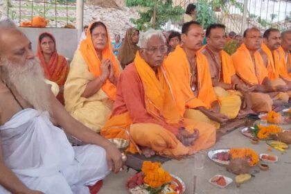 अध्यात्म देश भारत भौतिक चक्र चंद में रहने वाले महादेश और देश के लिए वास्तविक सुख शांति में प्रेरणा स्रोत है - स्वामी चिदात्मन जी महाराज 4