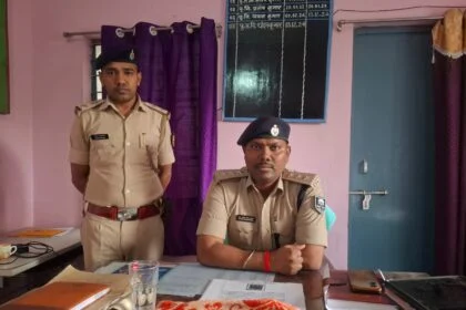 बंधन बैंक कर्मी से लूट मामले में पुलिस ने टैब के साथ एक नाबालिक निरुध्द 26