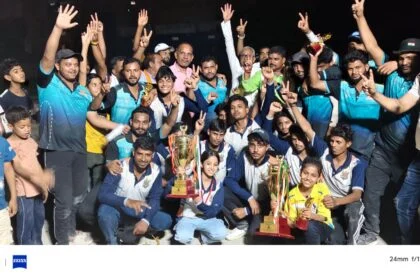 समस्तीपुर: SPL सीजन 4 के फाइनल मुकाबले में लीजेंड 11 की टीम ने जीत हासिल कर विजेता कप पर जमाया कब्जा  43
