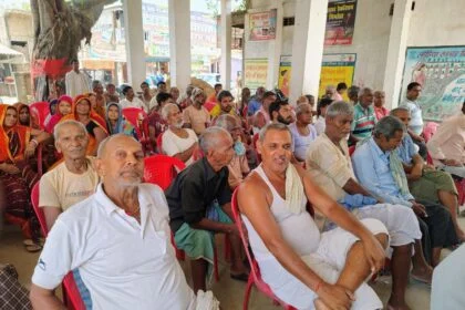 वीरपुर प्रखंड के जगदर और बरहारा गांव में कृषि विभाग ने लगाया किसान चौपाल 30