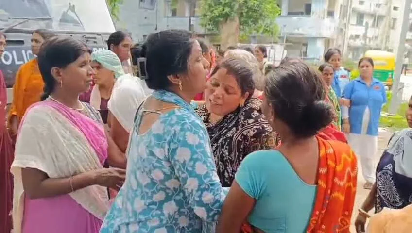 नालंदा: दीपनगर थाना क्षेत्र के देवीसराय खंधा से युवक का शव बरामद, परिजन जता रहे हत्या की आशंका, पुलिस जांच में जुटी 3