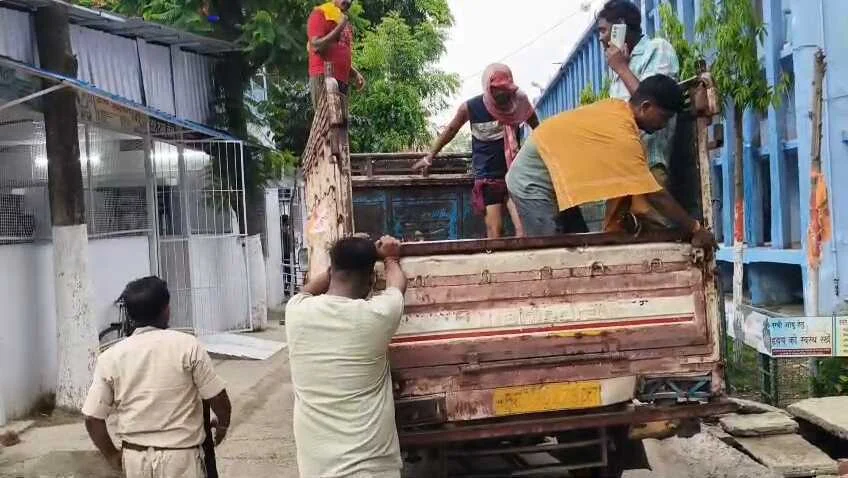 बेगूसराय में किसान का शव गंगा नदी के किनारे तैरता हुआ बरामद, परिजनों ने जमीनी विवाद मे गंगा नदी में डुबाकर हत्या का लगाया आरोप 2