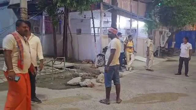 बेगूसराय में अपराधियों ने एक प्राइवेट शिक्षक को गला रेतकर निर्मम तरीके से किया हत्या,शव को कावर झील के बहियार में फेंका 3