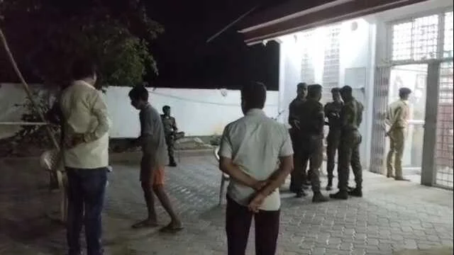 बेगूसराय में बेख़ौफ़ अपराधियों ने पेट्रोल पंप के कर्मी के साथ की मारपीट और गोलीबारी,पेट्रोल पंप कर्मी मौके से भाग कर किसी तरह बचाई जान  5