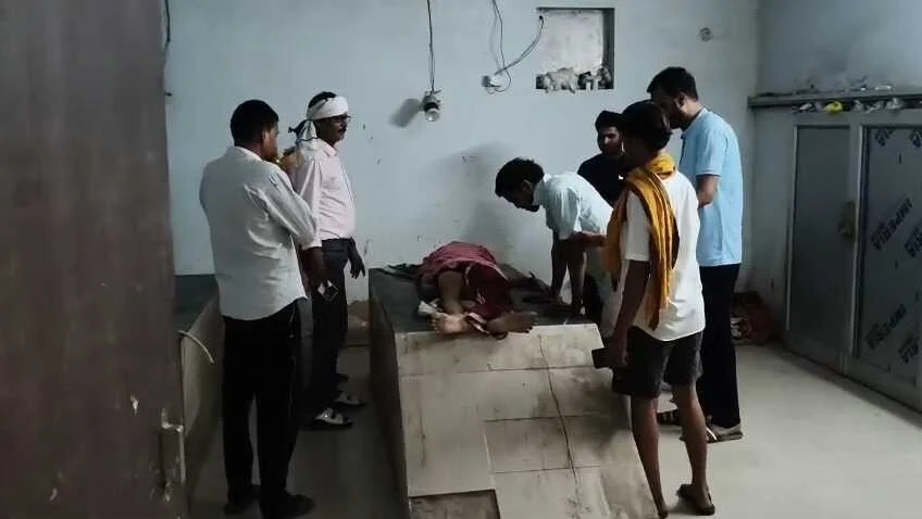 बेगूसराय में शादी की खुशी के बीच सड़क हादसे में एक व्यक्ति की मौत, परिजनो में मातम का हुआ माहौल 2