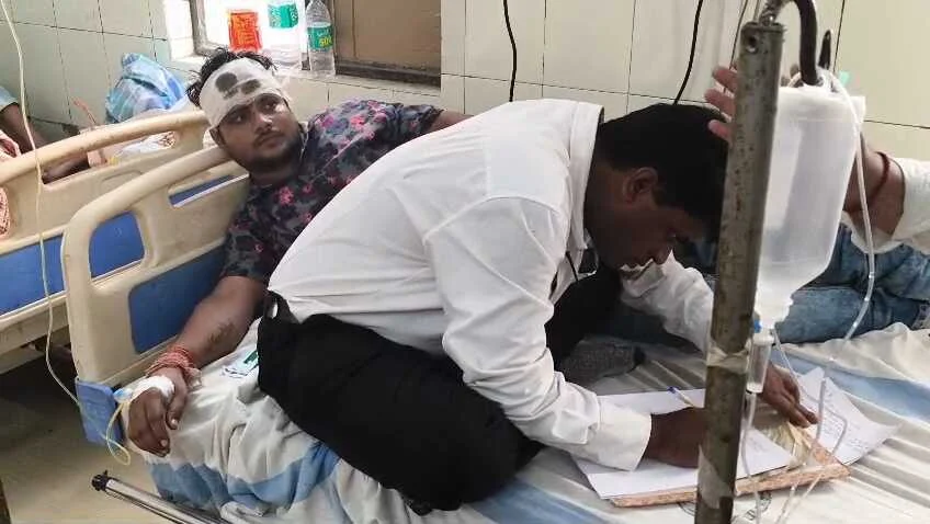 समस्तीपुर: दहेज उत्पीड़न के मामले में युवक साथ मारपीट, युवक के अपहरण का भी प्रयास, वकील के पास भाग कर युवक ने बचाई जान 5