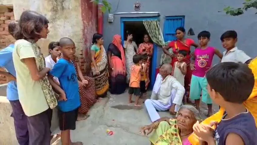 पटना के अटल पथ पर वाहन चेकिंग के दौरान तीन पुलिसकर्मियों को अनियंत्रित स्कॉर्पियो ने कुचला, हादसे में कांस्टेबल कोमल की हुई मौत 4