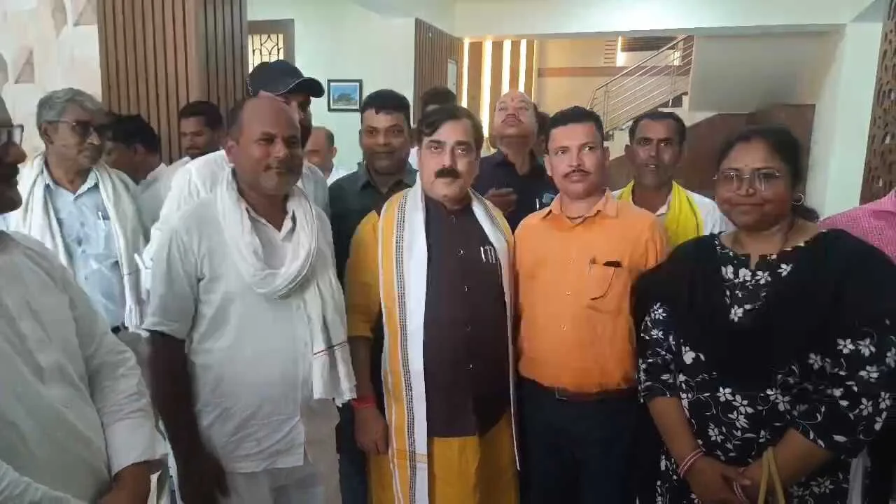 नालंदा में मंत्री जीवेश कुमार का ब्यान:"बिहार में एनडीए एकजुट, 2025 में 225 सीटें जीतकर बनाएगी सरकार 4