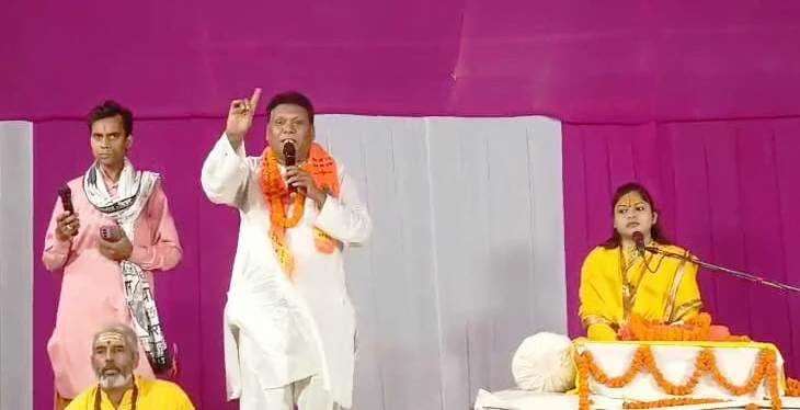 जहाँ तक प्रवचन की आवाज जाती है, वहाँ तक स्वर्ग लोक जैसा वातावरण उपस्थित हो जाता है - सुश्री दिव्या पांडे 16