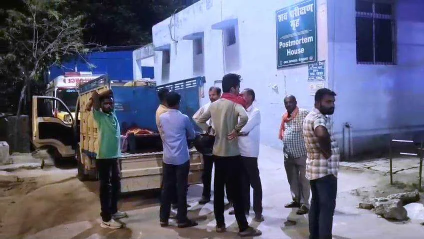 बेगूसराय में आर्मी जवान की पत्नी ने अपने सास से प्रताड़ित होकर शादी के सालगिरह के दिन ही गले में फंदा लगाकर किया आत्महत्या 1