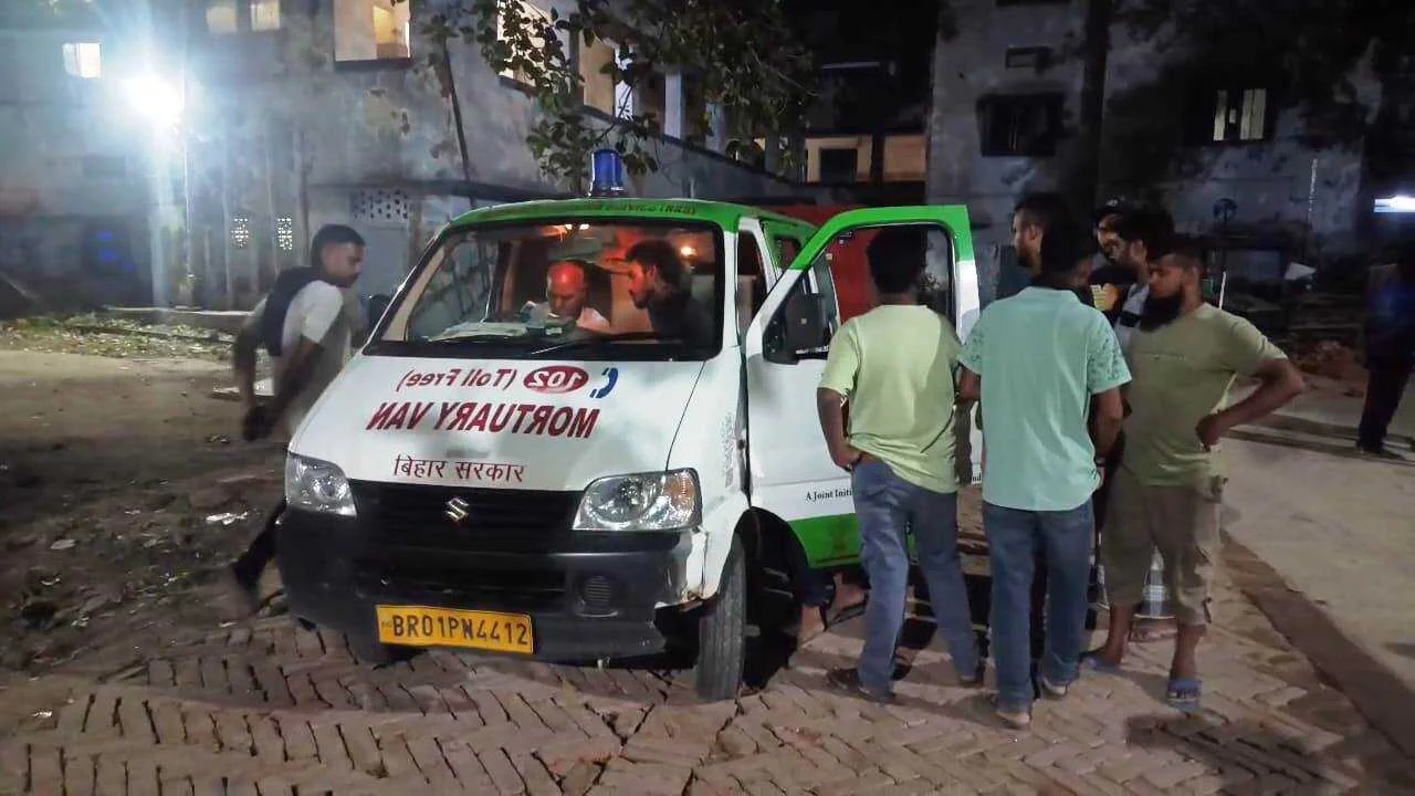 क्रिकेट खेलने के विवाद को लेकर युवक की विकेट से पीट पीट कर हत्या, एक ही पिच में खेलने को लेकर हुआ था विवाद 7