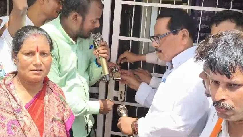 नौकरी दो या सत्ता छोड़ो – समस्तीपुर ज़िला कांग्रेस कमिटी का बेरोज़गारी के ख़िलाफ़ ज़ोरदार प्रदर्शन 2