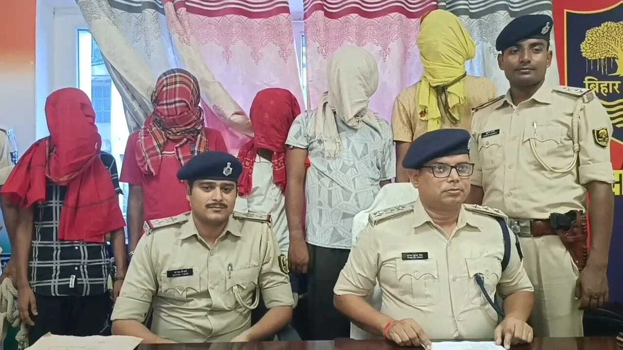 अल खैर इस्लामिक लोन फाइनेंस के नाम पर साइबर ठगी, नालंदा पुलिस ने 5 ठगों को किया गिरफ्तार 8