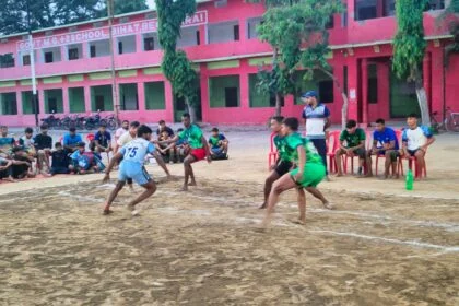 बीहट में अंडर 18 बालक बालिका जोनल कबड्डी प्रतियोगिता का आयोजन 43