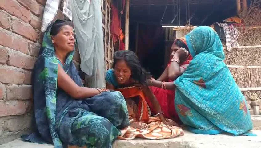 समस्तीपुर: पेड़ से लटका मिला युवक का शव, इलाके में फैली सनसनी, परिजनों में मचा कोहराम 3