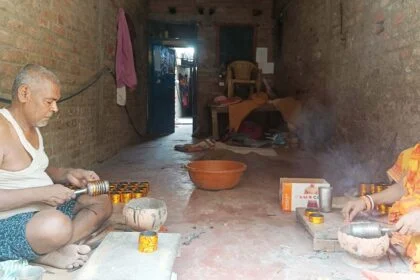 सुहागिनों को खूब पसंद आती है भगवानपुर प्रखंड के मेहदौली की सुंदर लहठी, टाटा नगर व पुरुलिया से खरीद कर लाते हैं सामग्री 6