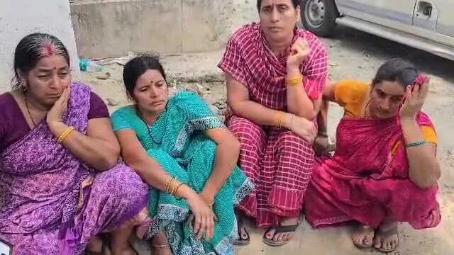 मां के ईलाज को लेकर माइक्रोफाइनेंस कर्मी से मिलकर लूट योजना की फैलाई झुठी अफवाह, पुलिस ने लाखों रूपये के साथ किया गिरफ्तार 2