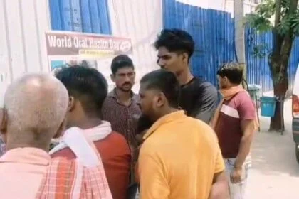बेगूसराय में भीषण सड़क हादसा में एक आर्मी जवान की घटनास्थल पर दर्दनाक मौत, वही मां का इलाज के दौरान सदर अस्पताल में मौत 31