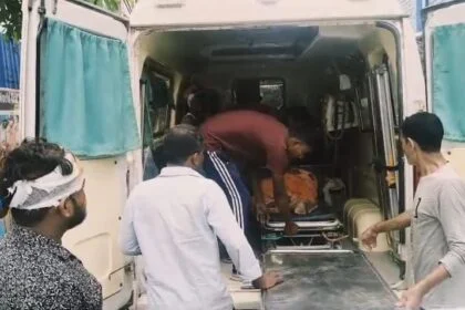 बेगूसराय में दो धुर जमीन के लिए कलयुगी भाई एवं भतीजे ने अपने ही भाई एवं चचेरे भाई की पिटाई कर किया बुरी तरह से घायल 53