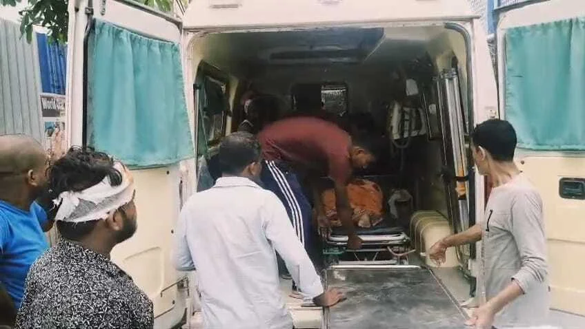 बेगूसराय में दो धुर जमीन के लिए कलयुगी भाई एवं भतीजे ने अपने ही भाई एवं चचेरे भाई की पिटाई कर किया बुरी तरह से घायल 6