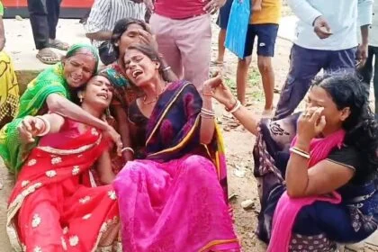 प्रेम प्रसंग में गला रेतकर हुई युवती की हत्या, सूटकेस में बंद कर शव को सुनसान इलाके में फेका 51