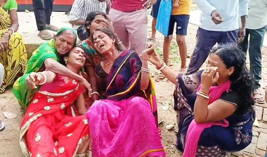 प्रेम प्रसंग में गला रेतकर हुई युवती की हत्या, सूटकेस में बंद कर शव को सुनसान इलाके में फेका 7
