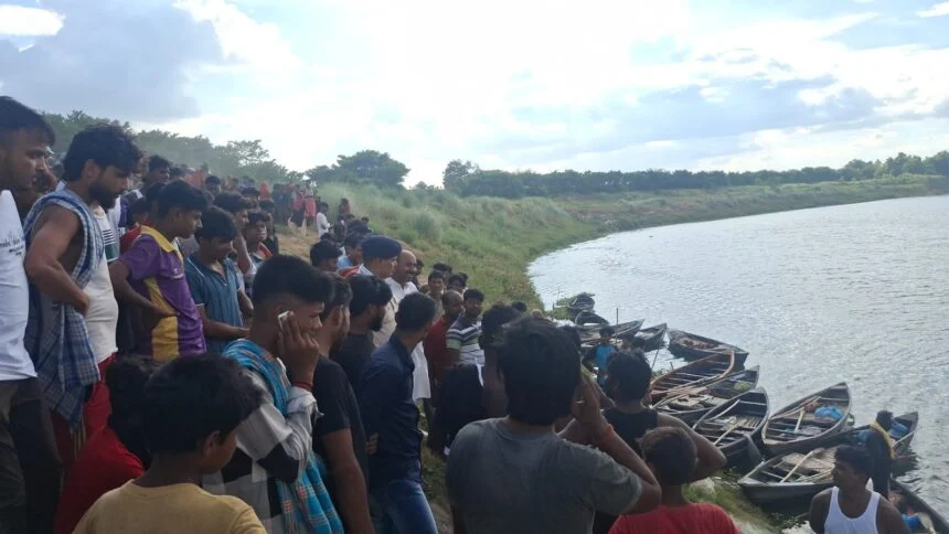 बेगूसराय में बूढ़ी गंडक नदी में स्नान करने के दौरान 8 लोग डूबे, चार की मौत, चार लोगो को लोगो ने डूबने से बचाया 1