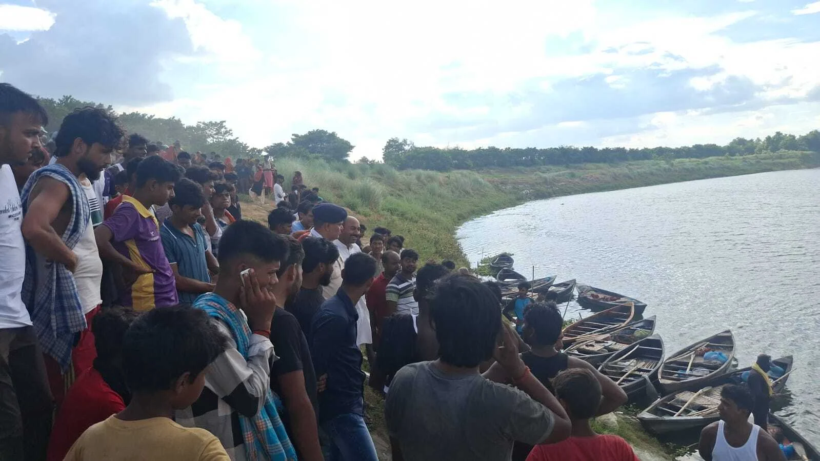 बेगूसराय में बूढ़ी गंडक नदी में स्नान करने के दौरान 8 लोग डूबे, चार की मौत, चार लोगो को लोगो ने डूबने से बचाया 6