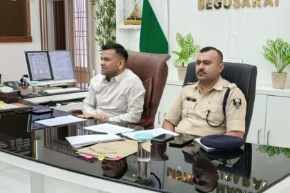 बिहार विधान सभा 2025 की तैयारी को लेकर जिला निर्वाचन पदाधिकारी-सह-जिला पदाधिकारी, बेगूसराय तुषार सिंगला की अध्यक्षता में बैठक आयोजित 4