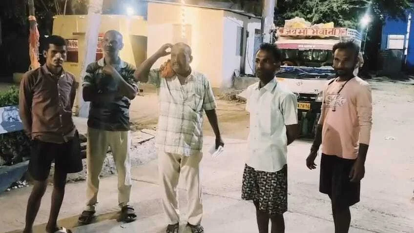 बेगूसराय में अज्ञात वाहन की चपेट में आने से एक मोटर मैकेनिक की मौत, गैरेज से काम कर मैकेनिक अपने घर जा रहा था 10