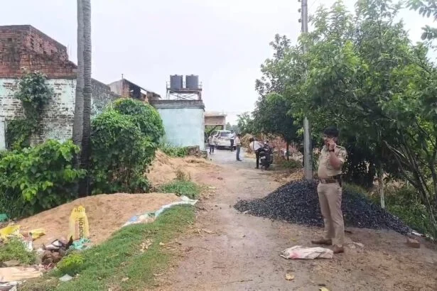 नालंदा: संदीप कुमार और संजीव मुखिया के घर ईडी की छापेमारी, संजीव मुखिया के करीबी के यहां चल रही छापेमारी, करीब पांच घंटे से चल रही है रेड 1