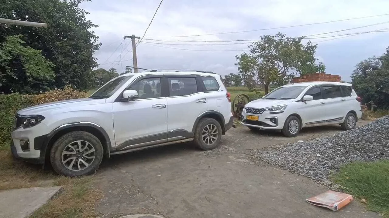 नालंदा: संदीप कुमार और संजीव मुखिया के घर ईडी की छापेमारी, संजीव मुखिया के करीबी के यहां चल रही छापेमारी, करीब पांच घंटे से चल रही है रेड 3