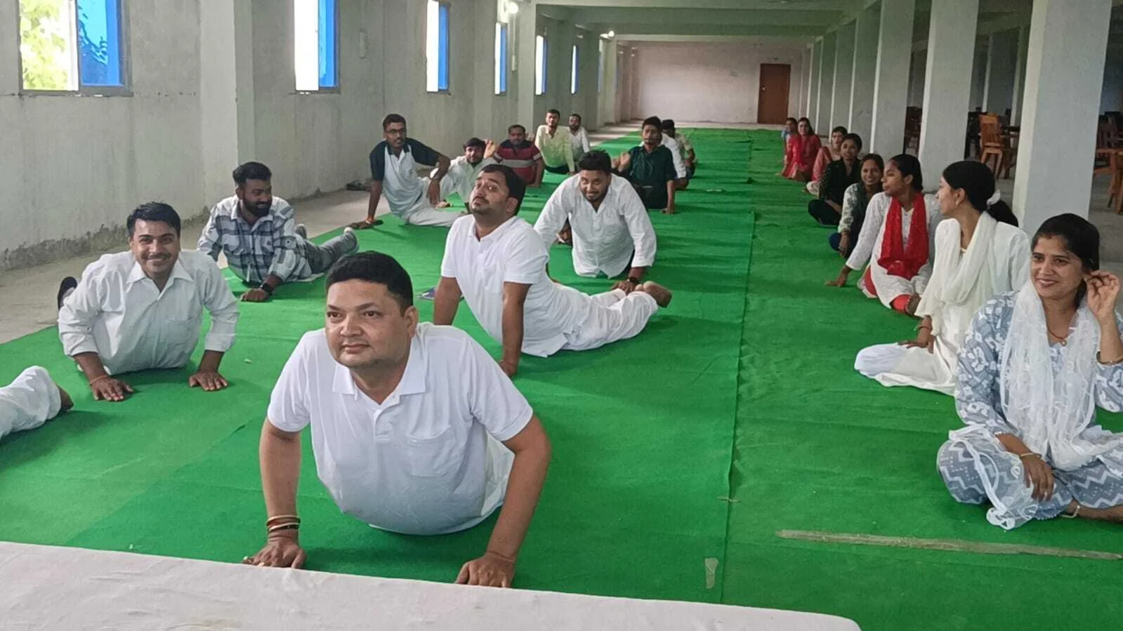 भुवनेश्वर बी. एड. कॉलेज चंदौर में 11वें अंतराष्ट्रीय योग दिवस मनाया गया 3