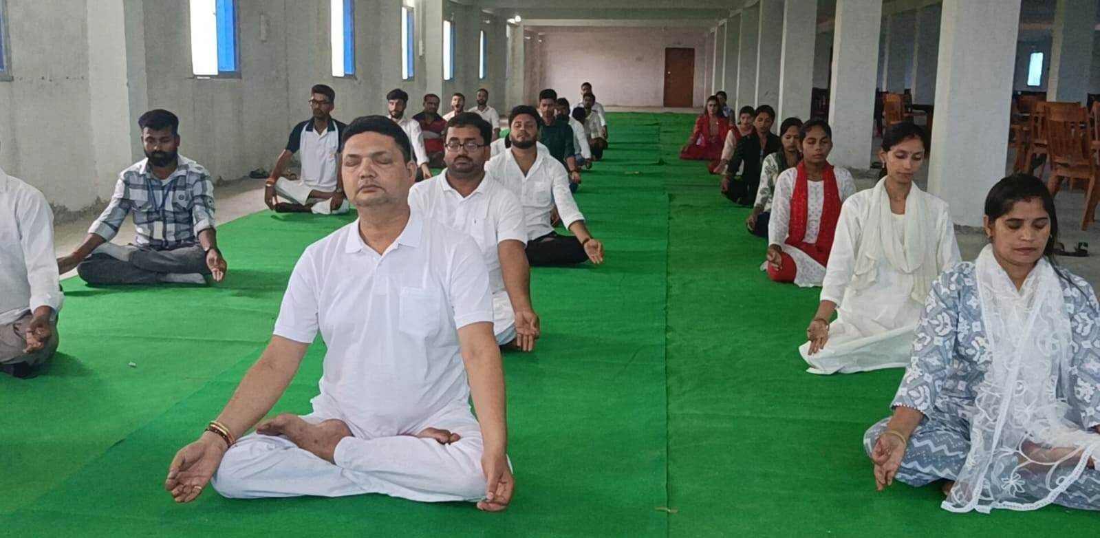 भुवनेश्वर बी. एड. कॉलेज चंदौर में 11वें अंतराष्ट्रीय योग दिवस मनाया गया 2