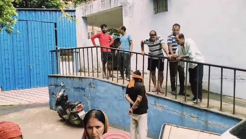 बेगूसराय विवाहित महिला की संदिग्धावस्था में हुई मौत, परिजन लगा रहे हैं ससुराल वालों पर हत्या का आरोप 3