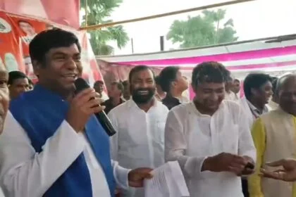 नालंदा: "हिलसा में वीआईपी का शक्ति प्रदर्शन, मुकेश सहनी ने उठाया आरक्षण का मुद्दा: नालंदा की दो सीटों पर चुनाव लड़ने का किया ऐलान" 14
