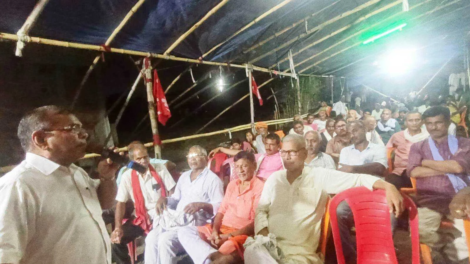 शोषण,जुल्म,अत्याचार के खिलाफ संघर्ष करने वाला जांबाज कार्यकर्ता था कमलेश्वरी यादव - अनिल अनजान 5