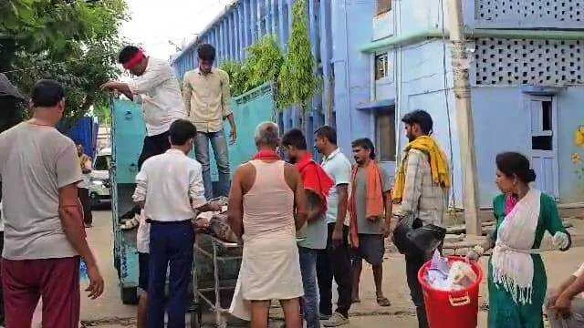 बेगूसराय में ट्रेन से कटकर युवक की दर्दनाक मौत, परिजनों में मचा कोहराम 2