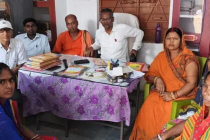 शिक्षा समिति की बैठक में विद्यालय परिसर में पुस्तकालय निर्माण पर बनी सहमति 4