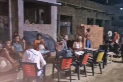 बेगूसराय में पूर्व मुखिया एवं उसके भतीजा पर जानलेवा हमला, हमले में मुखिया समेत भतीजा घायल, अस्पताल में भर्ती 51