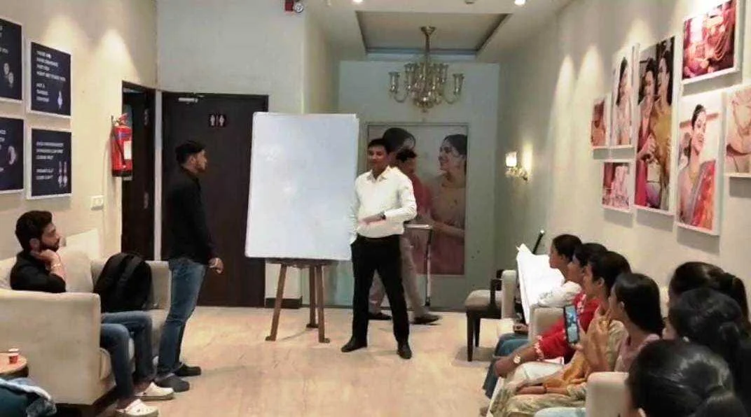 समस्तीपुर: द उम्मीद द्वारा युवाओं के लिए कम्युनिकेशन स्किल वर्कशॉप का किया गया आयोजन 4