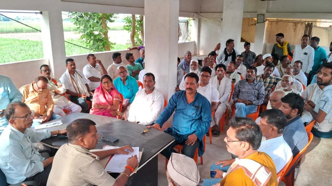 श्रावणी मेला व मुहर्रम पर्व को लेकर शांति समिति की बैठक में लोगों ने उठाए ज्वलंत सवाल 10