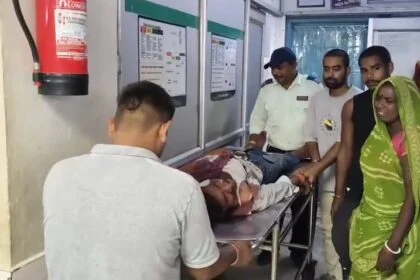 बेगूसराय में बेखौफ अपराधियों ने हथियार के बल पर एक किराना व्यवसाई से सत्रह हजार रुपए का किया लूट 21