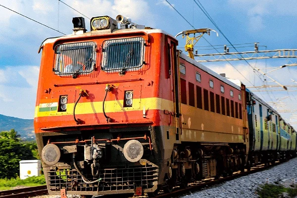 समस्तीपुर : प्री नॉन इंटरलॉकिंग के कारण समस्तीपुर जंक्शन से कोलकाता की तरफ जाने वाली आधा दर्जन ट्रेनों का परिचालन रहेगा प्रभावित  8