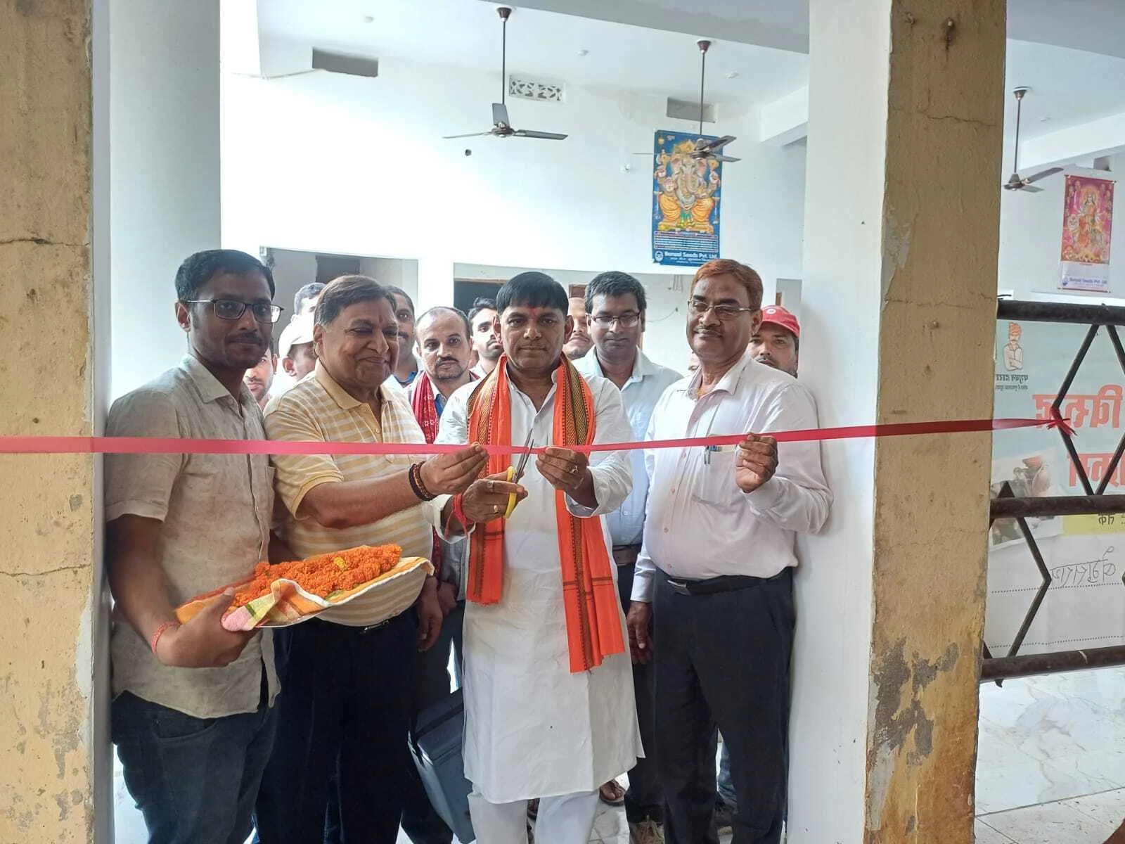 लंपी बीमारी से बचाव के लिए टीकाकरण अभियान का खेल मंत्री सुरेंद्र मेहता ने किया शुभारंभ 4