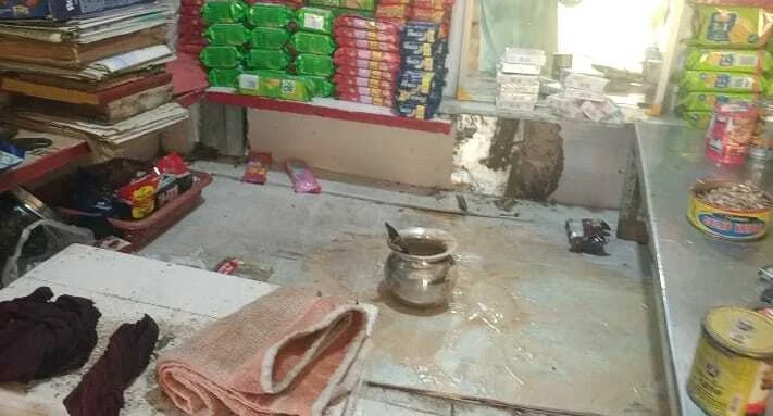 अज्ञात चोरों ने पान दुकान से तीन हजार नगदी समेत हजारों रुपए मुल्य के समान लेकर हुआ फरार 1